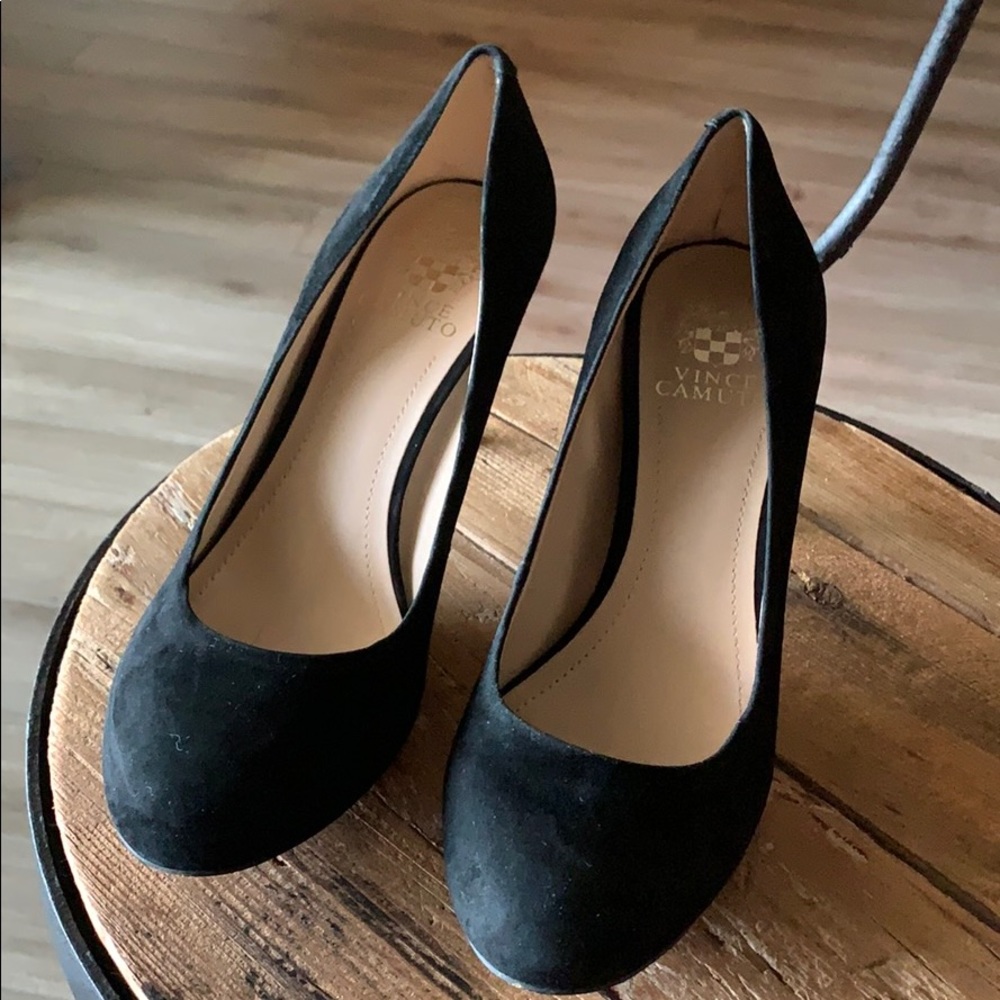 Beautiful Vince Camuto black shoes, size 8 1/2